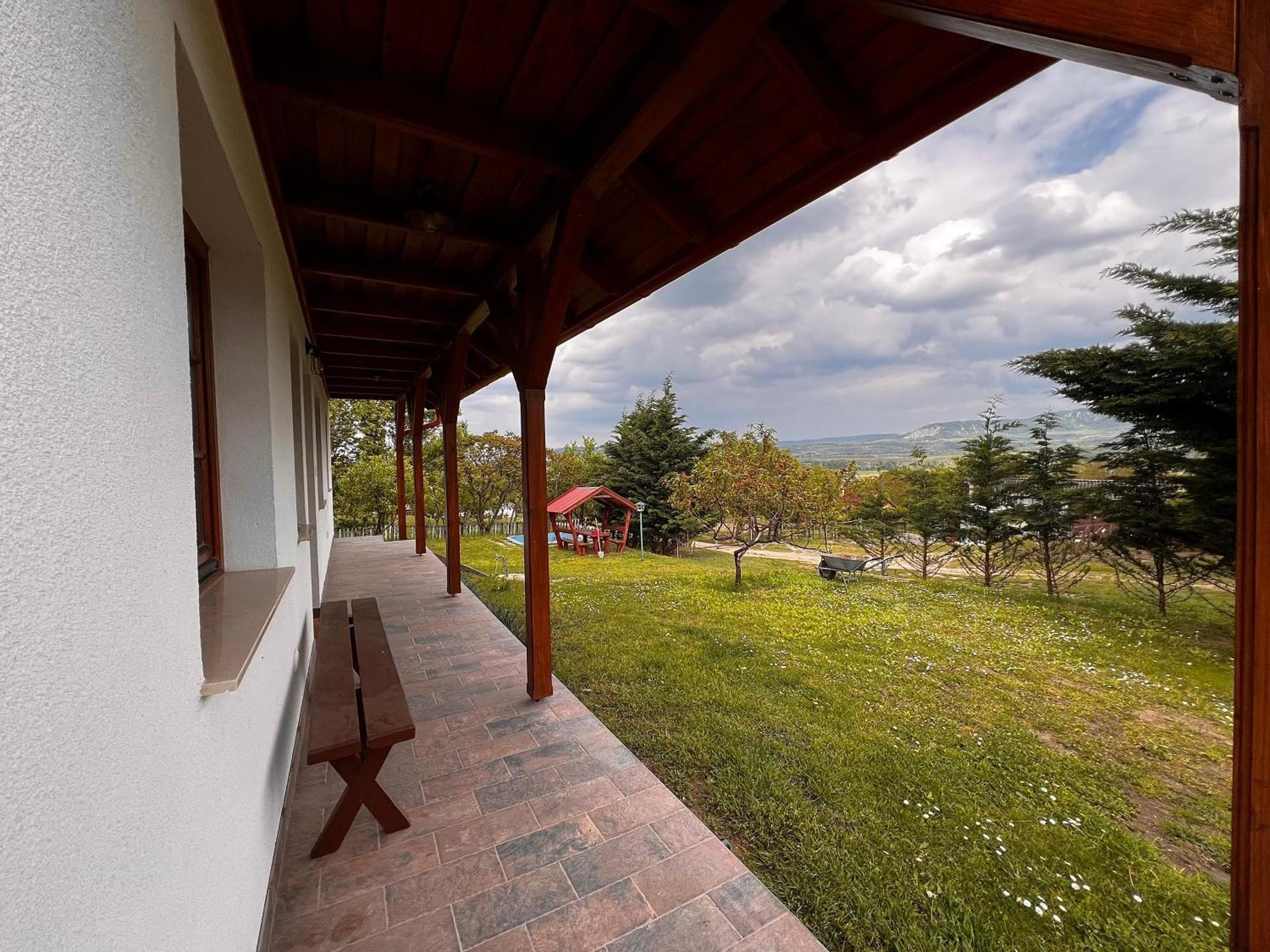 Bed and Breakfast Pilisi Lovas Major, Dorog Экстерьер фото