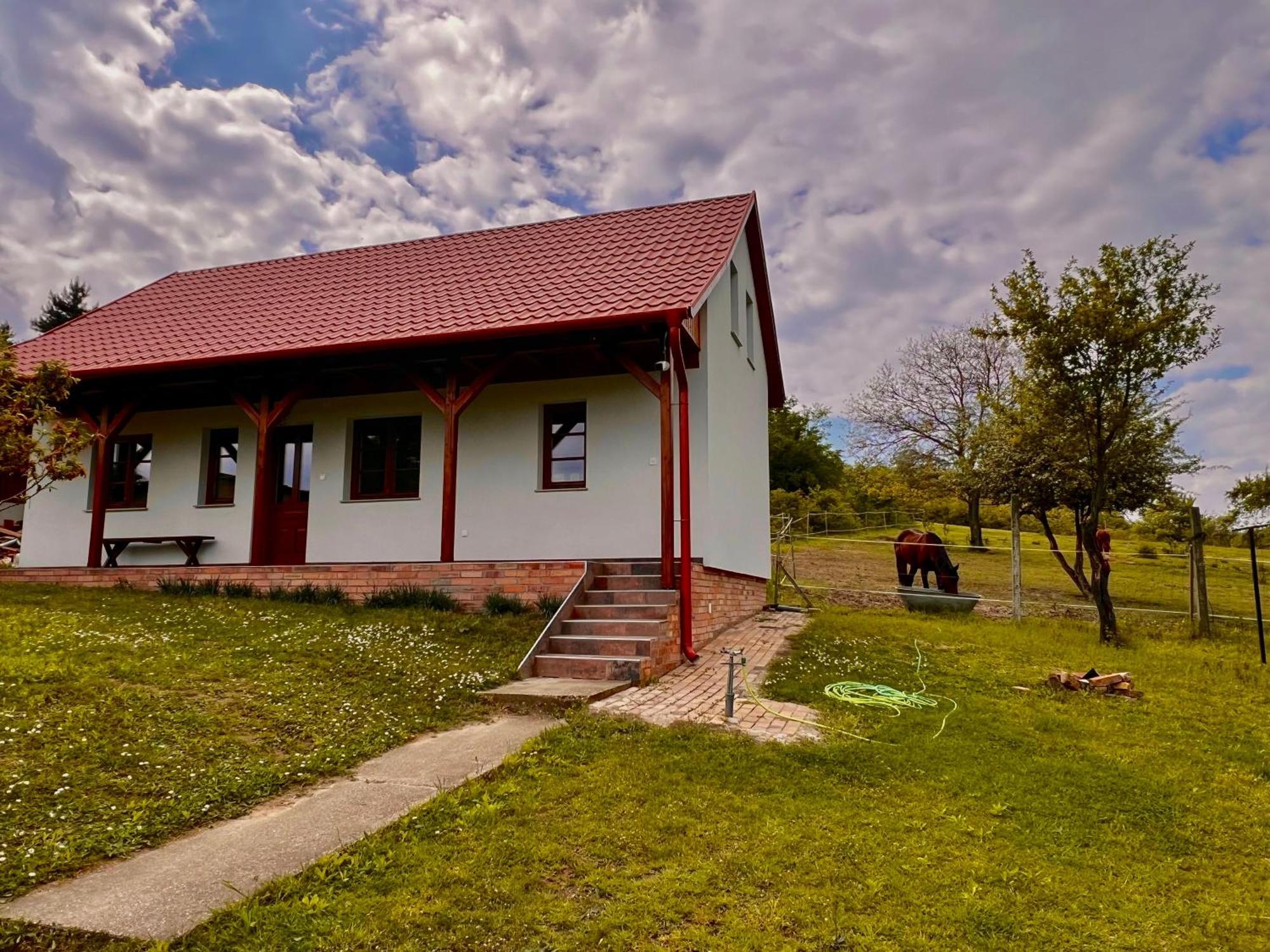 Bed and Breakfast Pilisi Lovas Major, Dorog Экстерьер фото