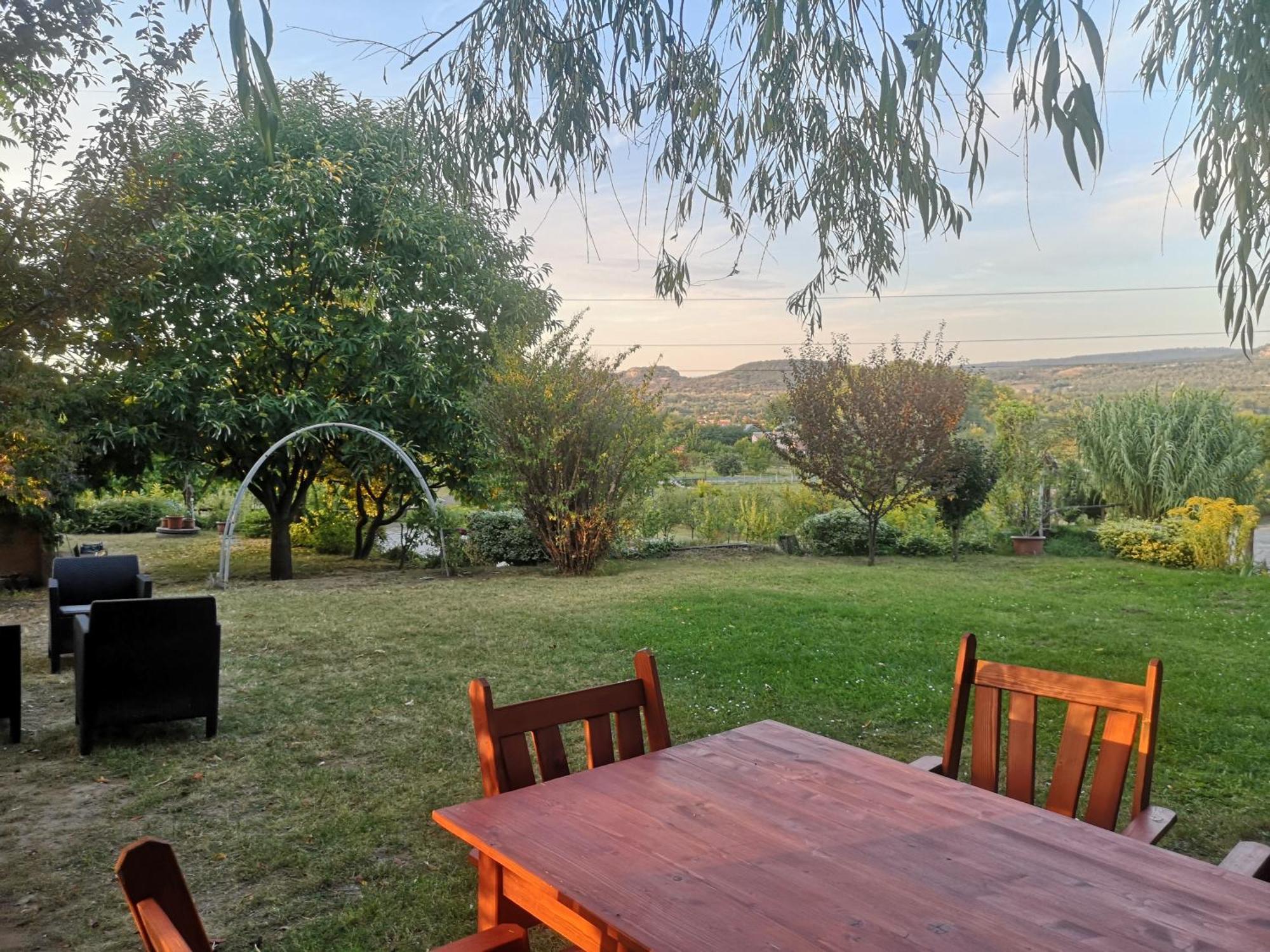 Bed and Breakfast Pilisi Lovas Major, Dorog Экстерьер фото